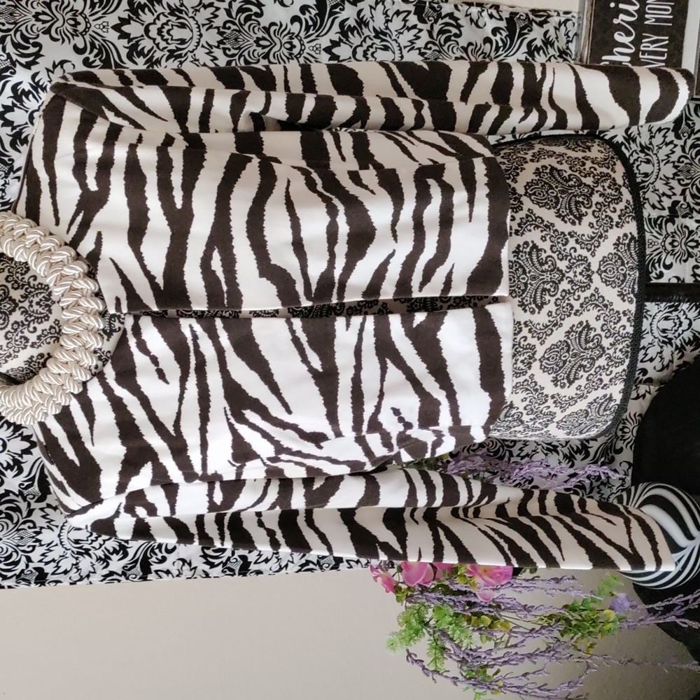 Cropped waist animal print jacket blaze size L(14)